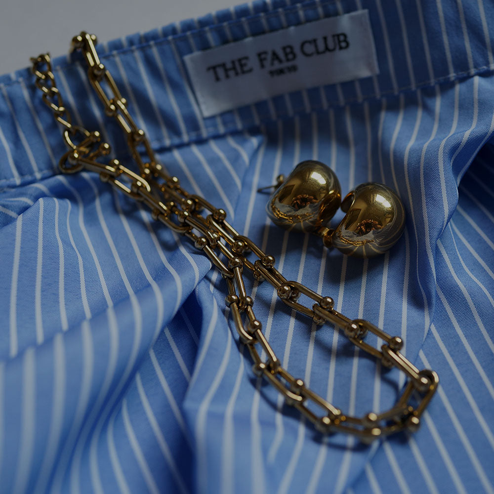 The uniform necklace