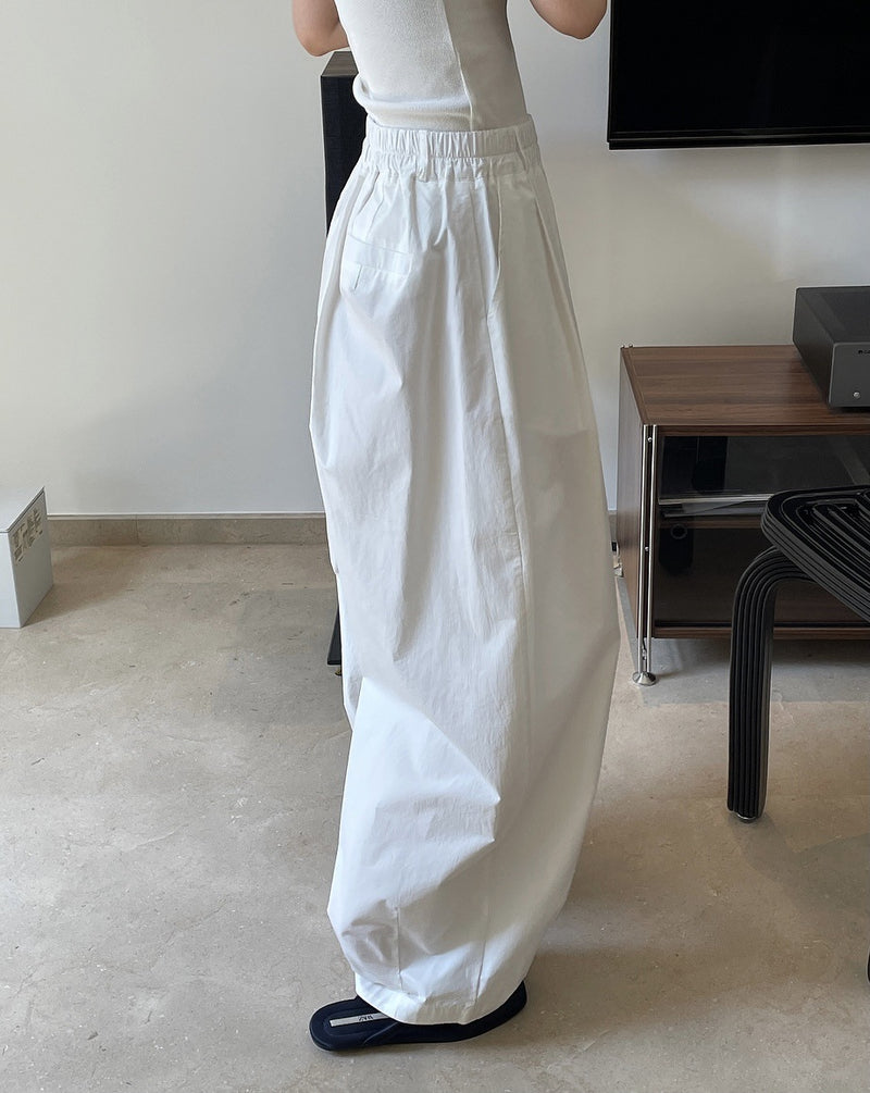 wide leg trousers