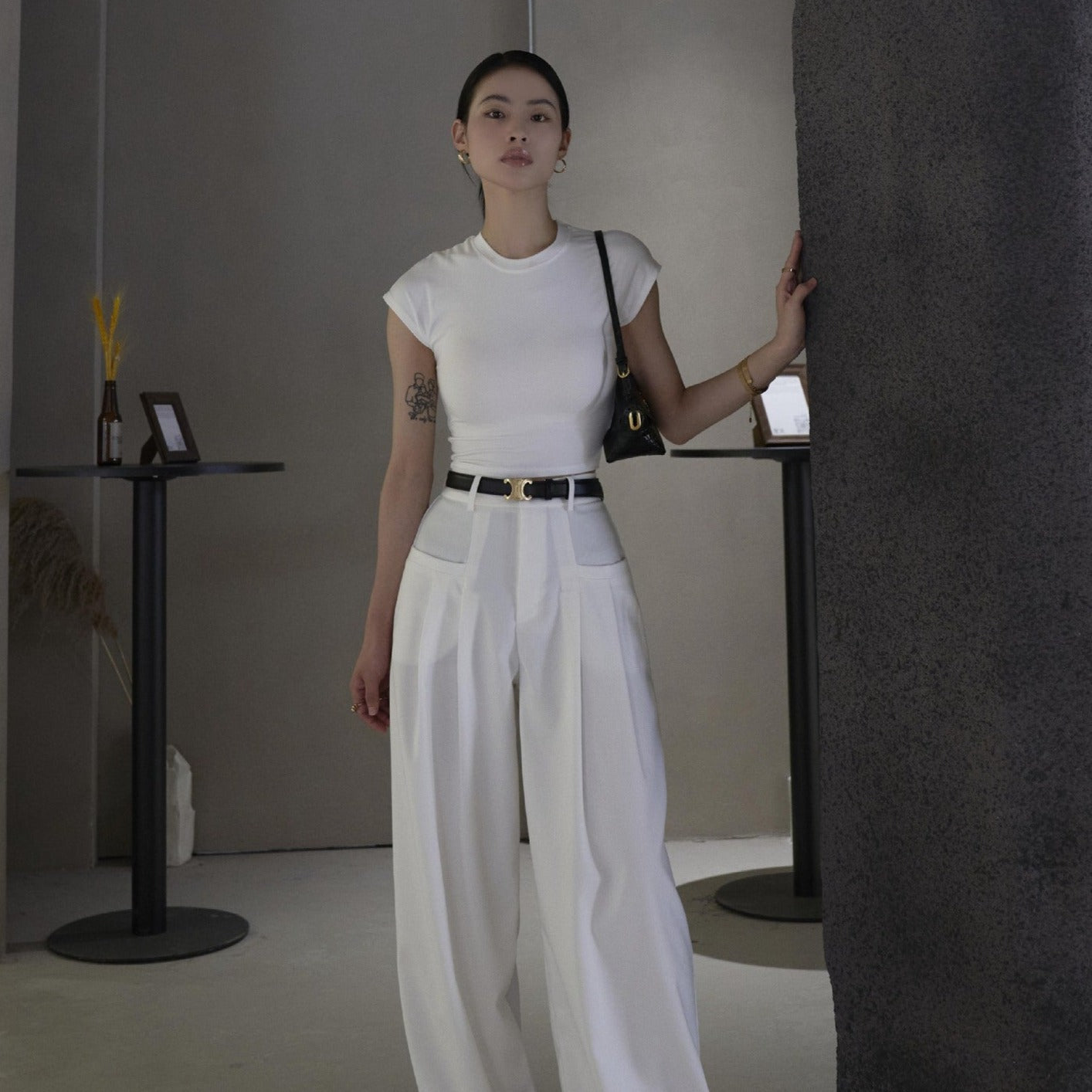 Simple cropped T