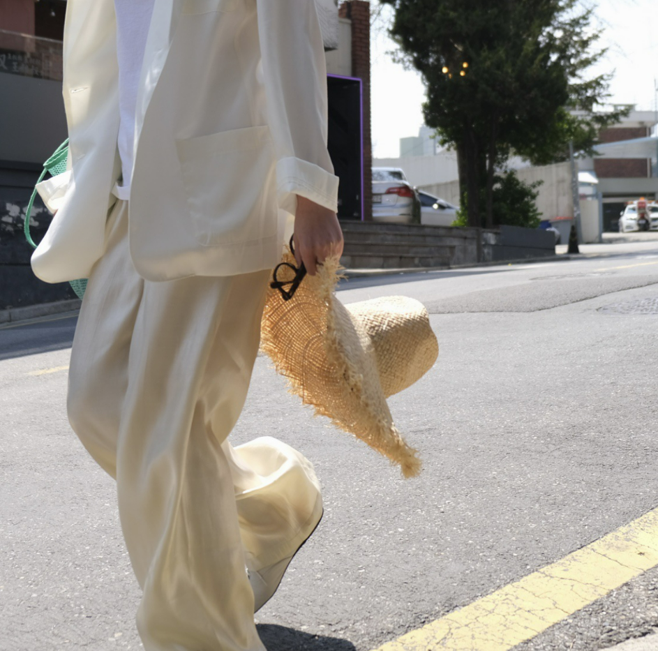 Satin texture pants