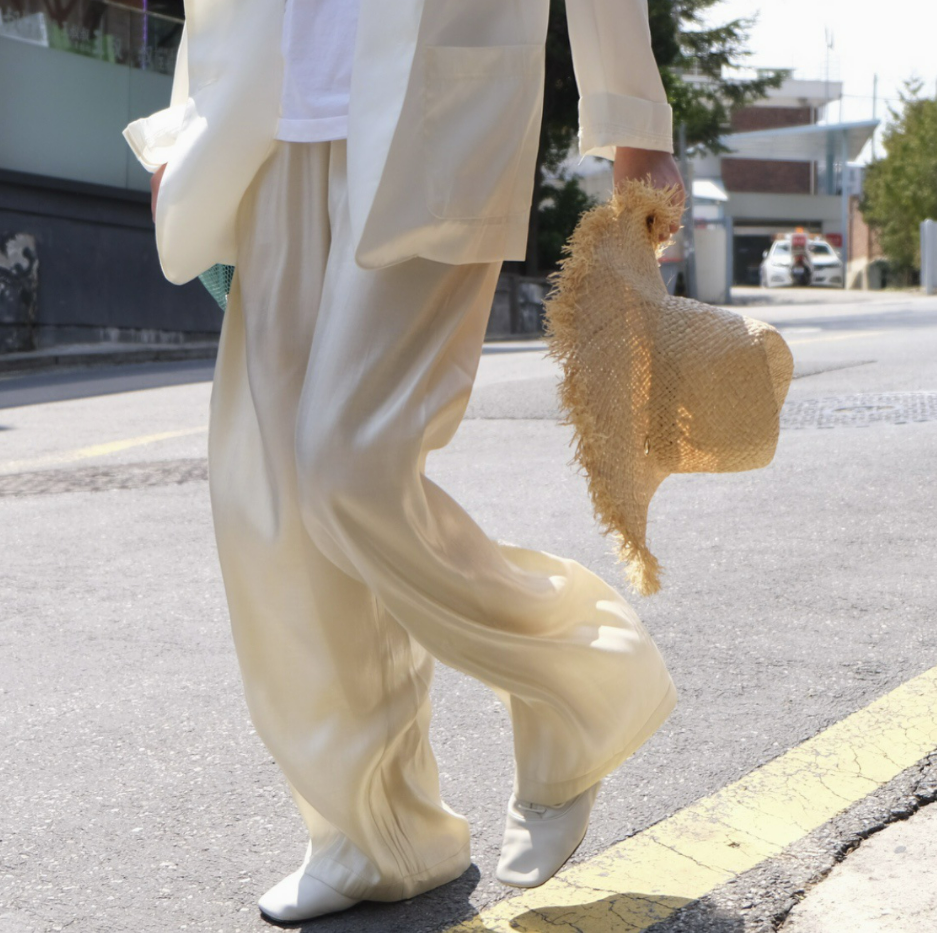Satin texture pants
