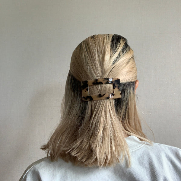 Hair barrette