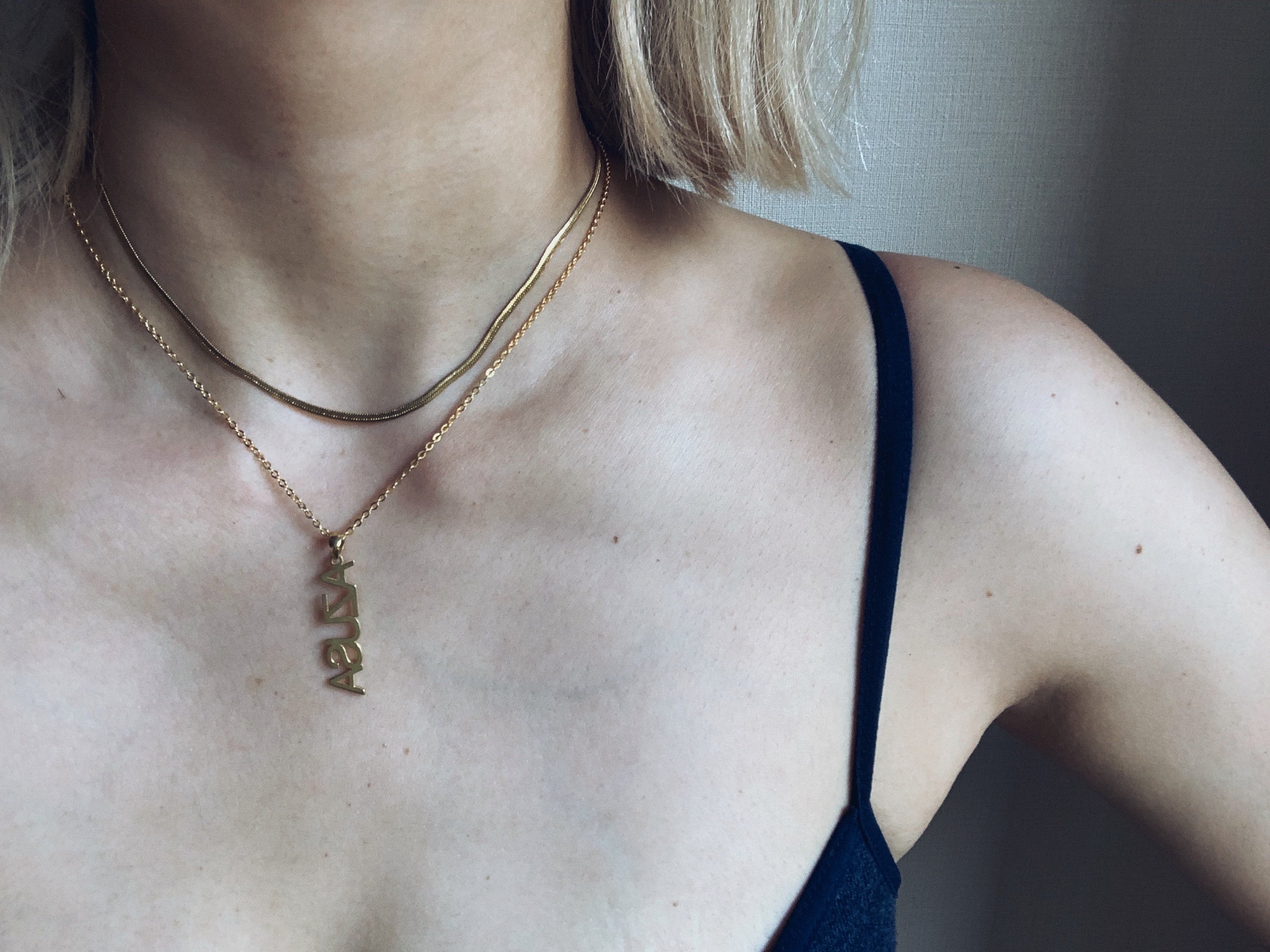 Vertical personalized necklace